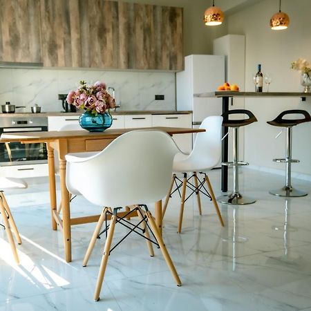 Miracle Luxury Apartments Peraía Екстериор снимка