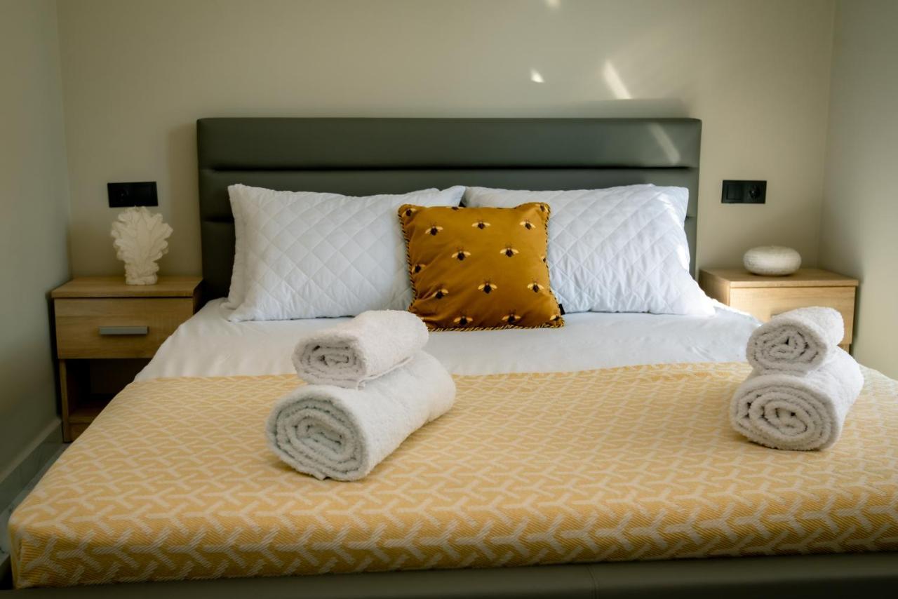Miracle Luxury Apartments Peraía Екстериор снимка
